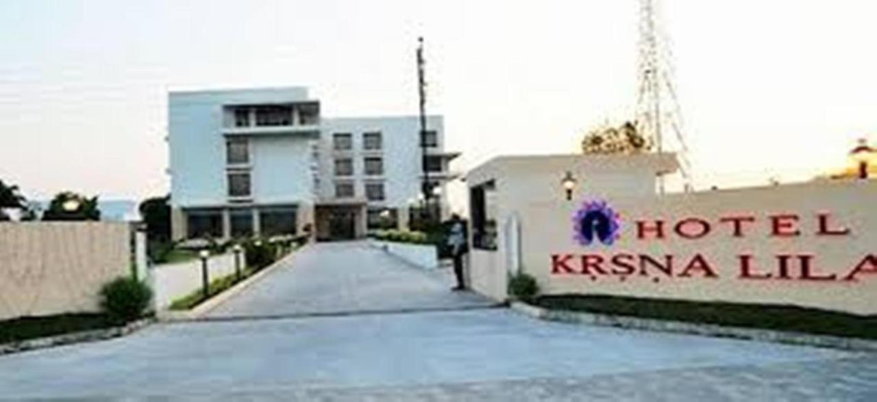 Krsna Lila By The Blues Sānand Exterior foto